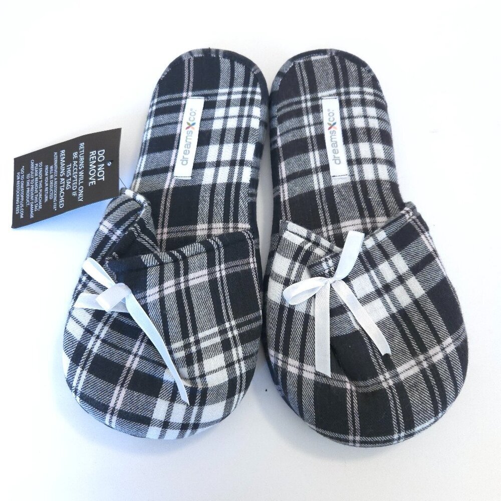 CLEARANCE •Dreams & Co • Slippers • Size 10